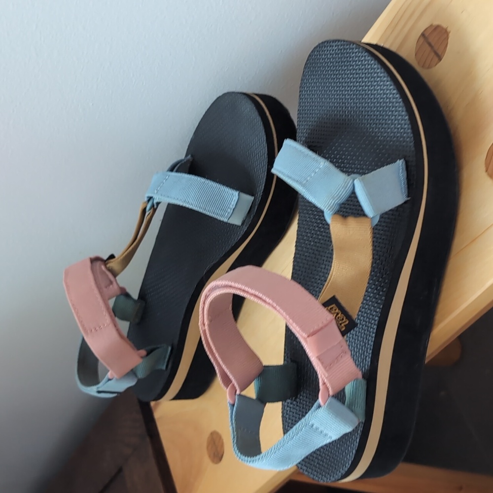 Teva Flatform Universal Light Multi Platform Sand… - image 3